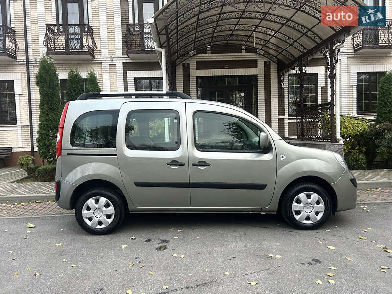 Минивэн Renault Kangoo 2011 в Виннице