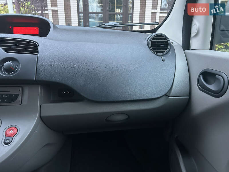 Минивэн Renault Kangoo 2011 в Виннице
