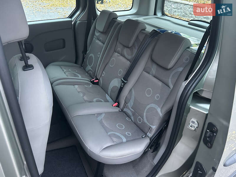 Минивэн Renault Kangoo 2011 в Виннице