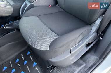 Грузовой фургон Renault Kangoo 2019 в  фото 19 Грузовой фургон Renault Kangoo 2019 в