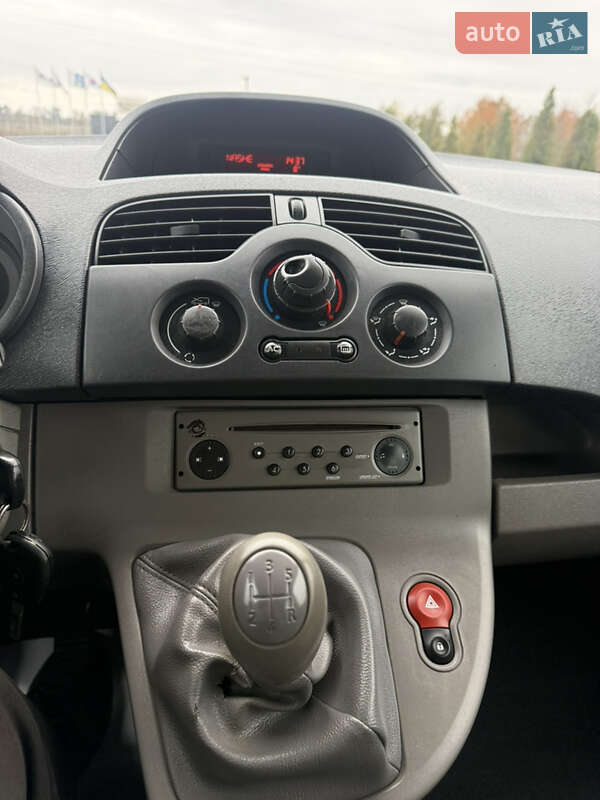 Минивэн Renault Kangoo 2010 в Березане фото 23 Минивэн Renault Kangoo 2010 в Березане