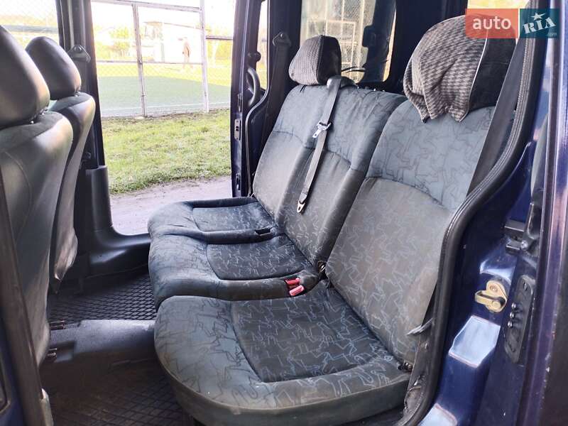 Мінівен Renault Kangoo 2001 в Острозі