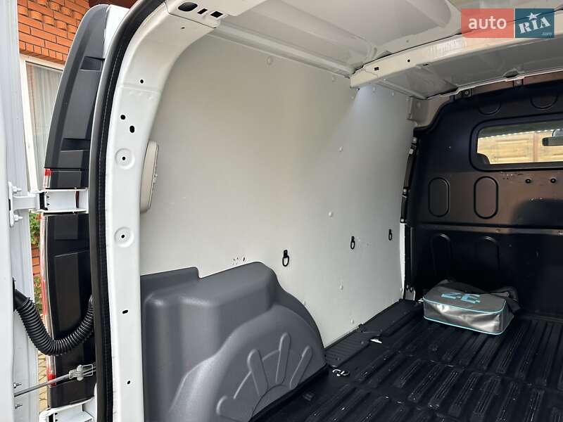 Вантажний фургон Renault Kangoo 2021 в Хмельницькому