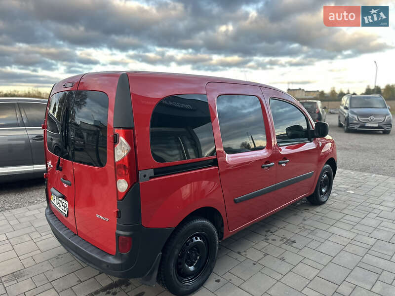 Минивэн Renault Kangoo 2009 в Ровно