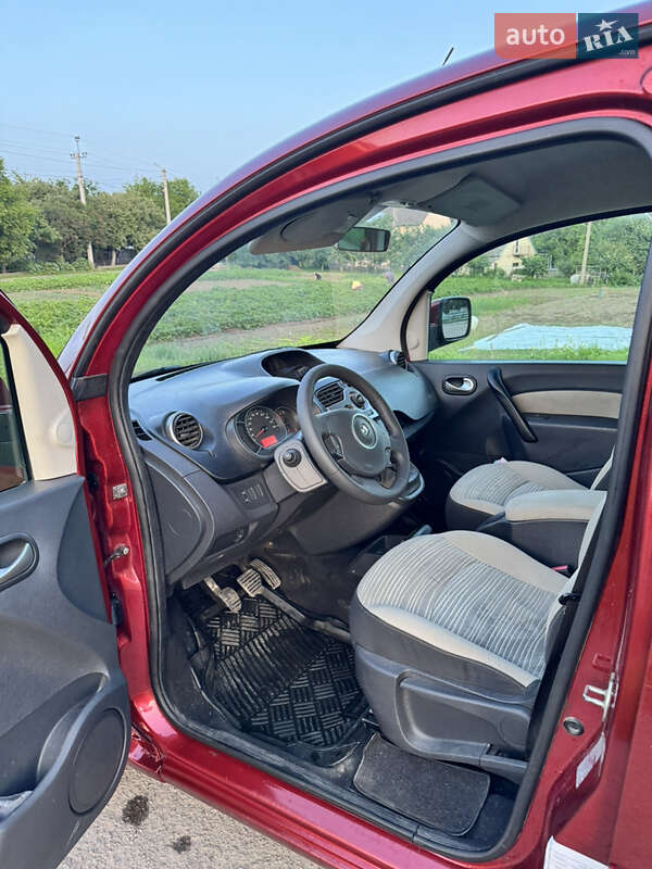 Минивэн Renault Kangoo 2012 в Луцке