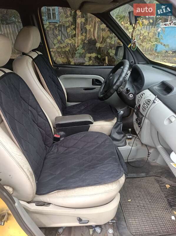 Мінівен Renault Kangoo 2006 в Близнюках