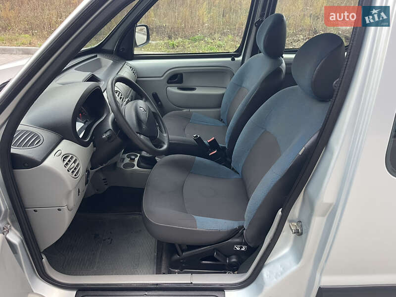 Мінівен Renault Kangoo 2008 в Рівному фото 9 Мінівен Renault Kangoo 2008 в Рівному