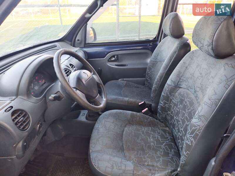 Минивэн Renault Kangoo 2001 в Остроге фото 8 Минивэн Renault Kangoo 2001 в Остроге