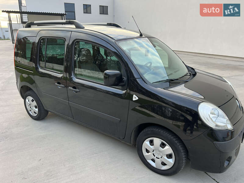 Минивэн Renault Kangoo 2009 в Луцке