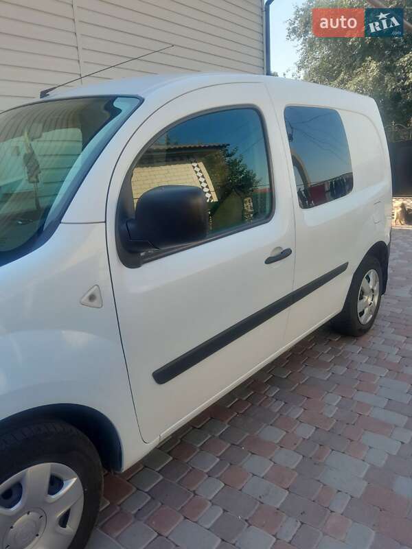 Минивэн Renault Kangoo 2011 в Борзне