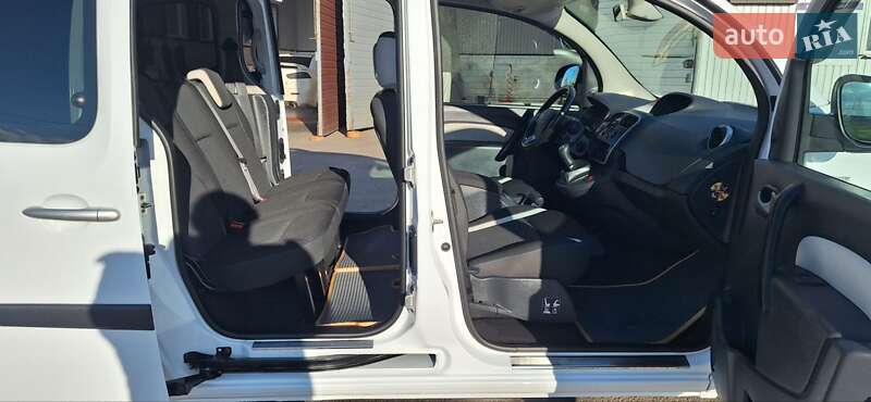 Мінівен Renault Kangoo 2014 в Новоархангельську фото 13 Мінівен Renault Kangoo 2014 в Новоархангельську