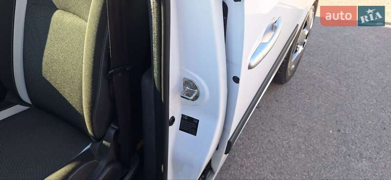 Мінівен Renault Kangoo 2014 в Новоархангельську фото 57 Мінівен Renault Kangoo 2014 в Новоархангельську