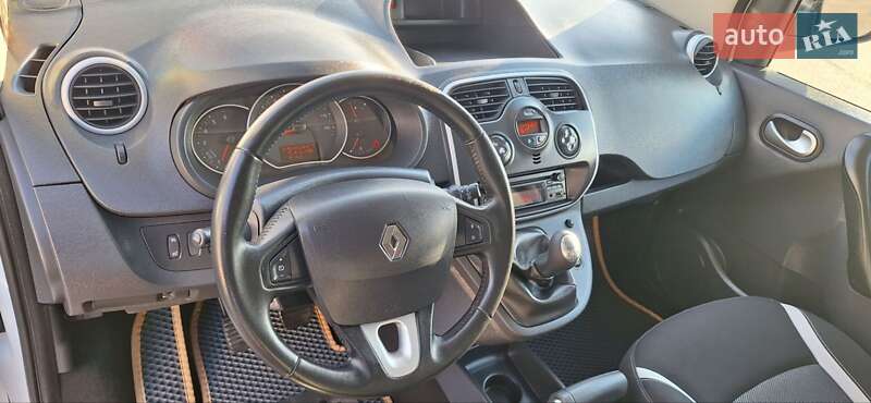 Мінівен Renault Kangoo 2014 в Новоархангельську фото 61 Мінівен Renault Kangoo 2014 в Новоархангельську