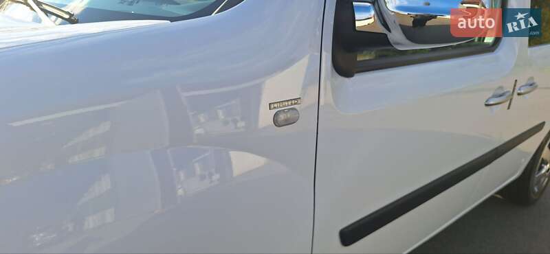 Мінівен Renault Kangoo 2014 в Новоархангельську фото 117 Мінівен Renault Kangoo 2014 в Новоархангельську