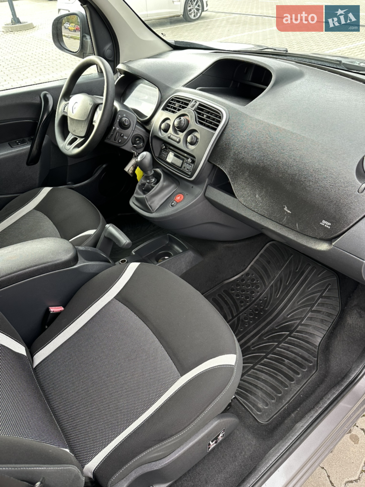 2015 Renault Kangoo - мініатюра 38