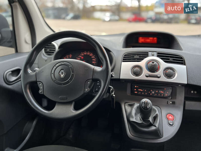 Минивэн Renault Kangoo 2011 в Ровно