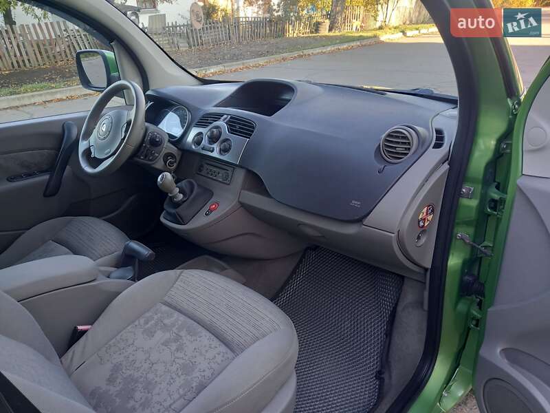 Минивэн Renault Kangoo 2008 в Ватутино фото 18 Минивэн Renault Kangoo 2008 в Ватутино