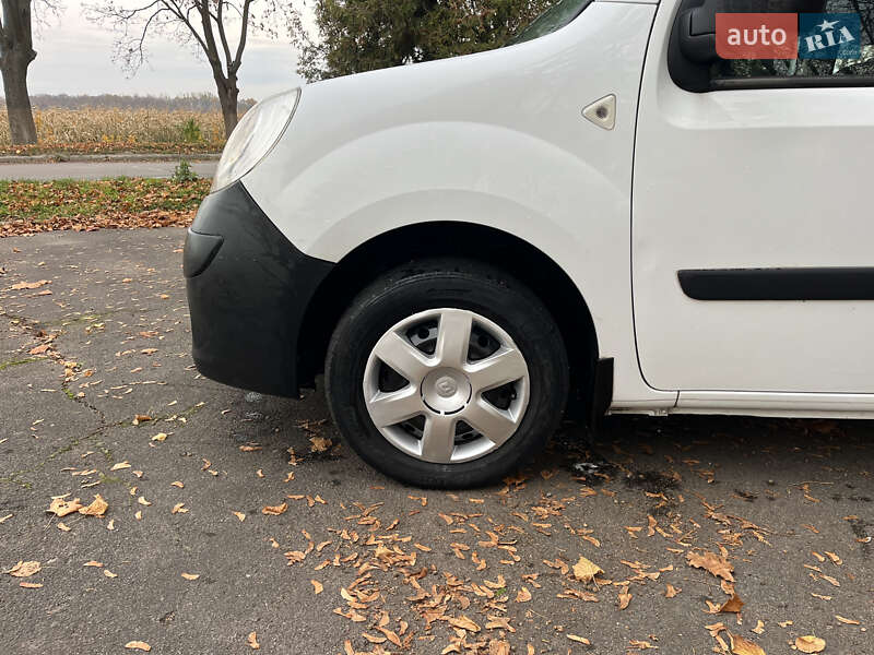 Минивэн Renault Kangoo 2011 в Владимире