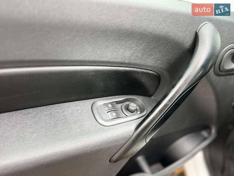 Минивэн Renault Kangoo 2011 в Владимире