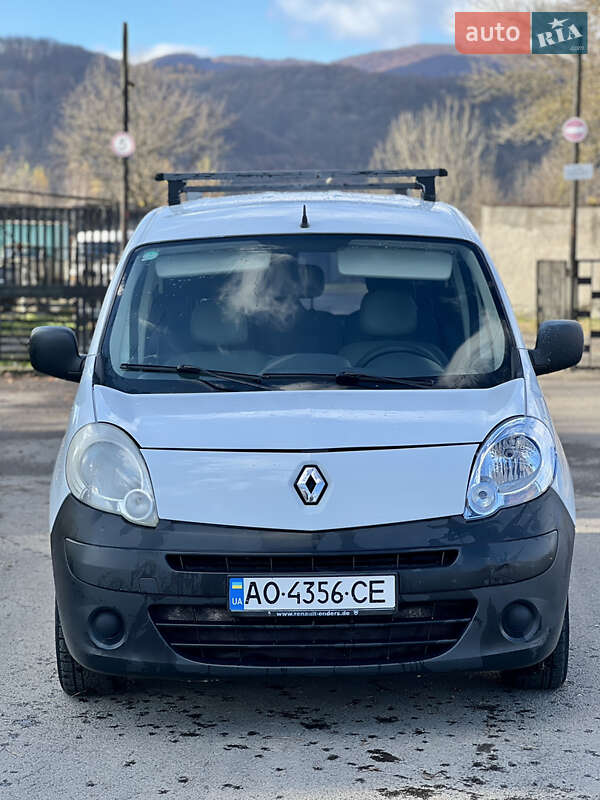 Минивэн Renault Kangoo 2008 в Хусте