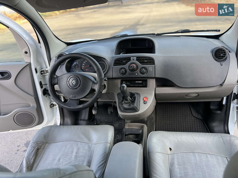 Минивэн Renault Kangoo 2008 в Хусте