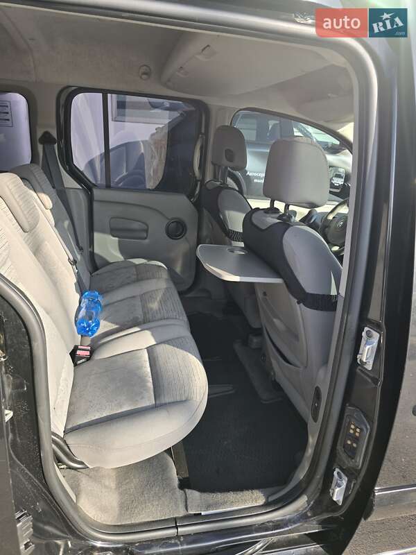 Минивэн Renault Kangoo 2009 в Полтаве