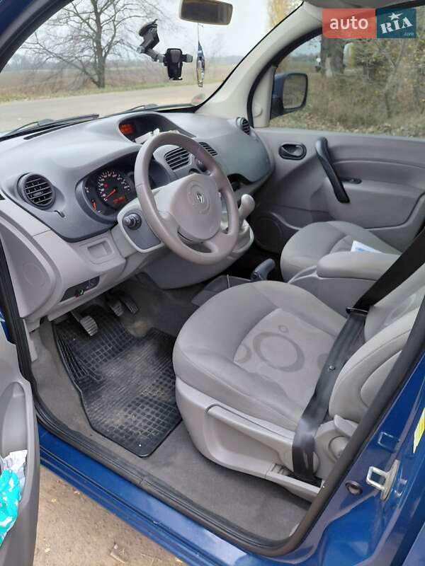 Минивэн Renault Kangoo 2010 в Барышевке
