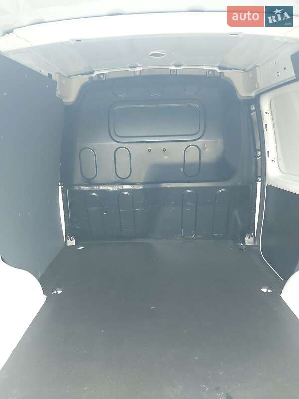 Грузовой фургон Renault Kangoo 2020 в Млинове фото 14 Грузовой фургон Renault Kangoo 2020 в Млинове