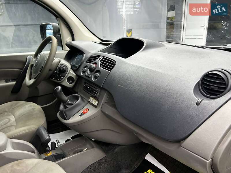 Минивэн Renault Kangoo 2010 в Черновцах