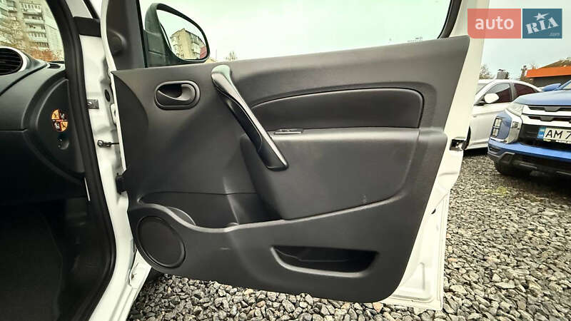 Мінівен Renault Kangoo 2017 в Бердичеві фото 24 Мінівен Renault Kangoo 2017 в Бердичеві