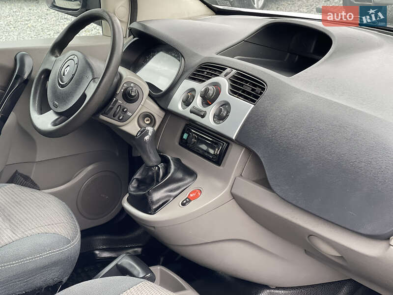 Минивэн Renault Kangoo 2009 в Черновцах