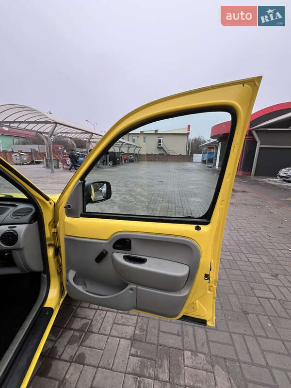 Другие грузовики Renault Kangoo 2004 в Ровно фото 15 Другие грузовики Renault Kangoo 2004 в Ровно