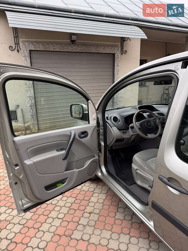 Мінівен Renault Kangoo 2010 в Тернополі фото 13 Мінівен Renault Kangoo 2010 в Тернополі