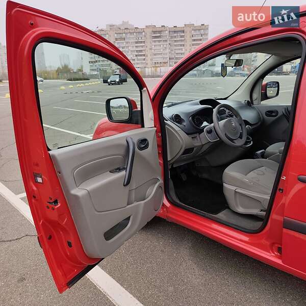 Мінівен Renault Kangoo 2010 в Києві