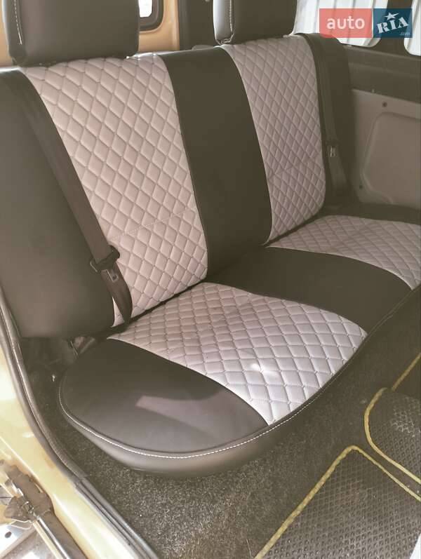 Минивэн Renault Kangoo 2007 в Ровно