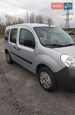 Мінівен Renault Kangoo 2010 в Зміїві