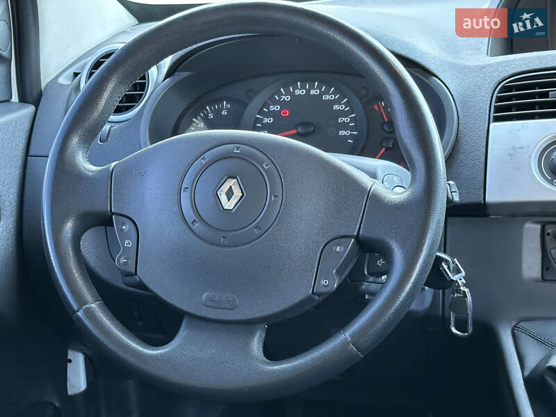 Грузопассажирский фургон Renault Kangoo 2014 в Киеве фото 27 Грузопассажирский фургон Renault Kangoo 2014 в Киеве