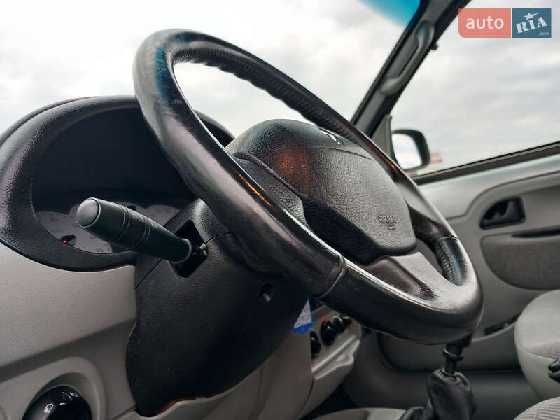 Минивэн Renault Kangoo 2002 в Городке фото 32 Минивэн Renault Kangoo 2002 в Городке