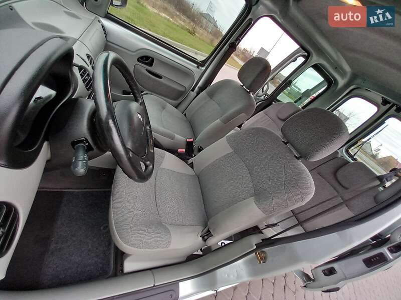 Минивэн Renault Kangoo 2002 в Городке фото 42 Минивэн Renault Kangoo 2002 в Городке