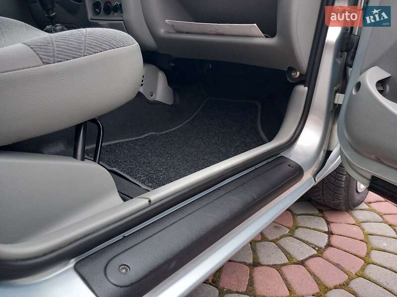 Минивэн Renault Kangoo 2002 в Городке фото 380 Минивэн Renault Kangoo 2002 в Городке