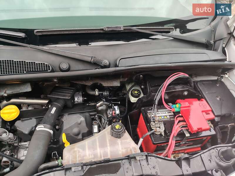 Вантажний фургон Renault Kangoo 2009 в Луцьку