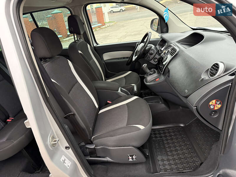 Мінівен Renault Kangoo 2016 в Дніпрі