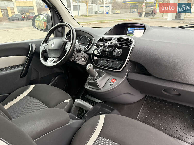 Мінівен Renault Kangoo 2016 в Дніпрі