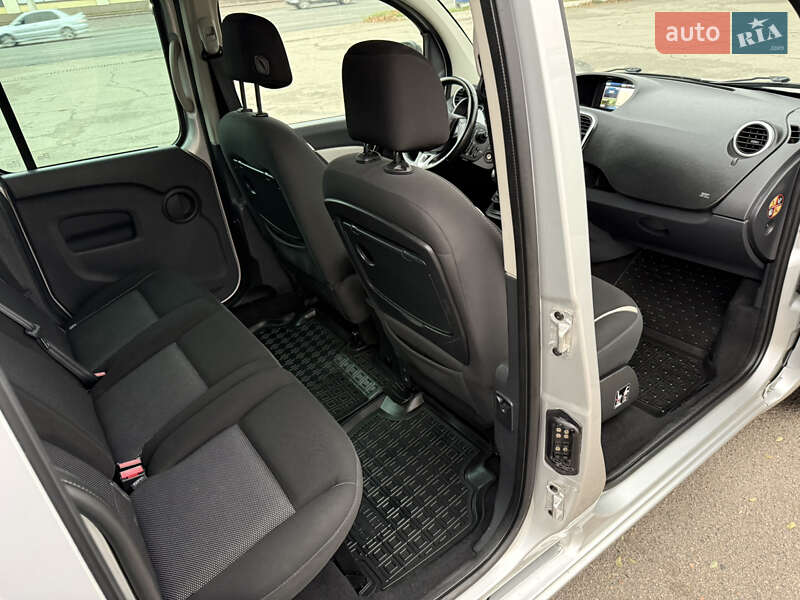 Мінівен Renault Kangoo 2016 в Дніпрі