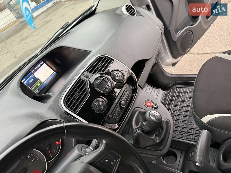 Мінівен Renault Kangoo 2016 в Дніпрі