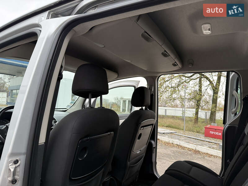 Мінівен Renault Kangoo 2016 в Дніпрі