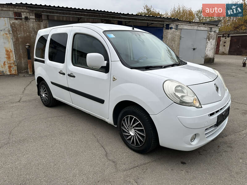 Мінівен Renault Kangoo 2010 в Жовтих Водах фото 2 Мінівен Renault Kangoo 2010 в Жовтих Водах