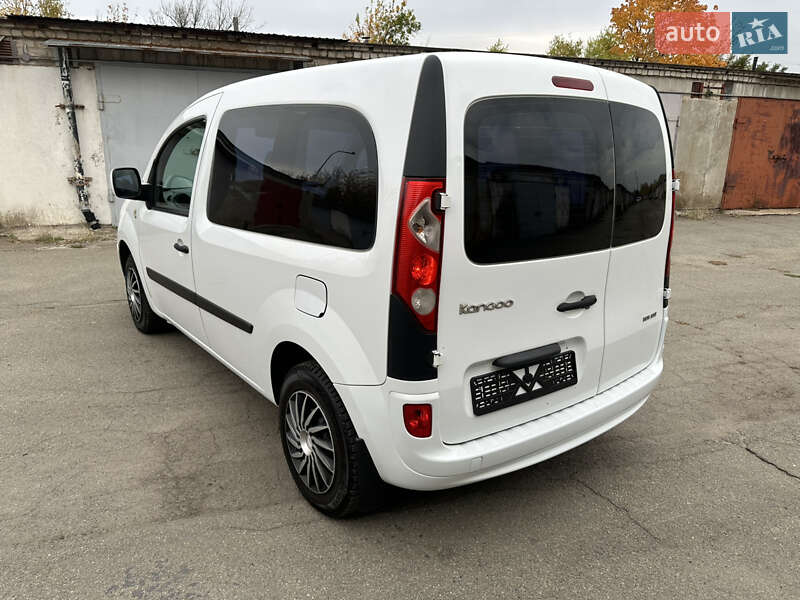 Мінівен Renault Kangoo 2010 в Жовтих Водах фото 7 Мінівен Renault Kangoo 2010 в Жовтих Водах