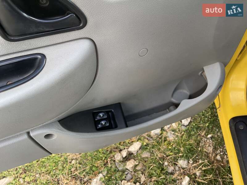 Минивэн Renault Kangoo 2003 в Тернополе