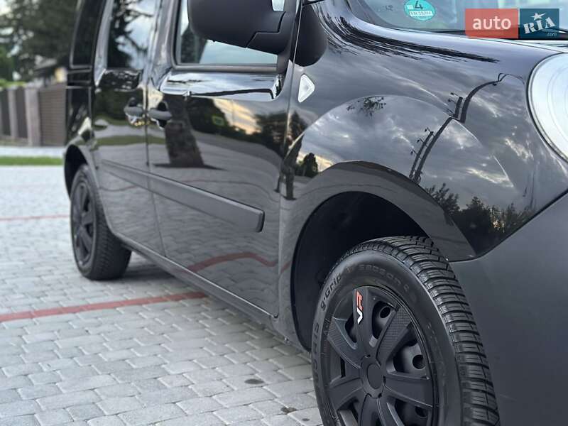 Мінівен Renault Kangoo 2010 в Вознесенську фото 2 Мінівен Renault Kangoo 2010 в Вознесенську